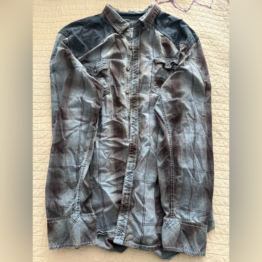 BKE Vintage Blue and Black Men’s Button Down Long-Sleeve Size XL
